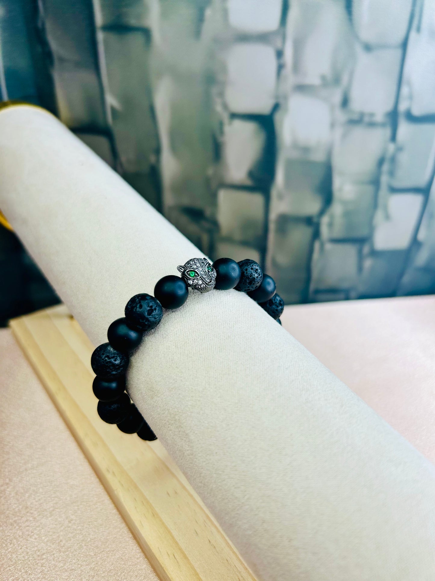 Nightfang Bracelet